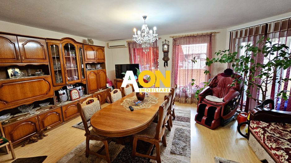 Casa 4 camere, Cetate, amplasament premium, 295 mp teren - Poză 8