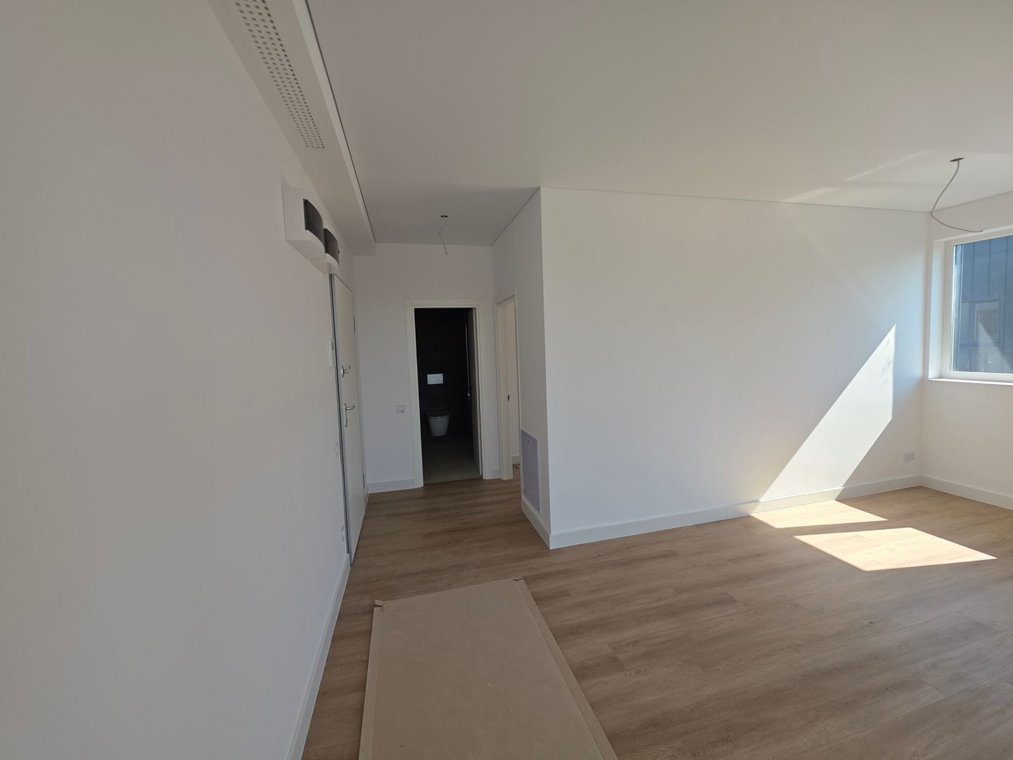 Apartament cu 2 camere în București, Pipera, România - Poză 2