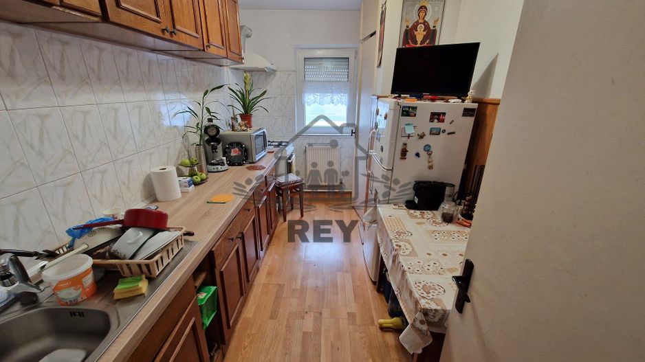 Apartament 3 camere de vânzare zona Vasile Aaron-Semaforului-Milea - Poză 4