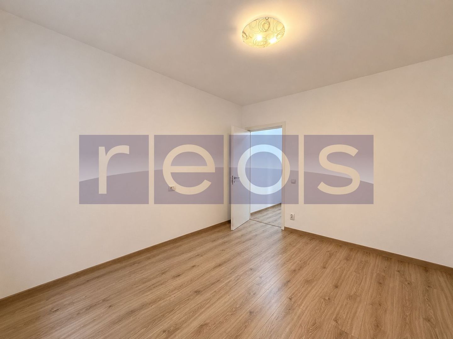 VANZARE 3 CAMERE | RENOVAT COMPLET | ETAJ 2 | ZONA CRANGASI - Poză 4
