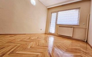 Casa in zona centrala - Poză 5