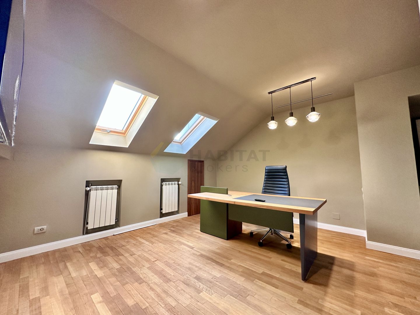 Spațiu office premium, discret - Poză 9