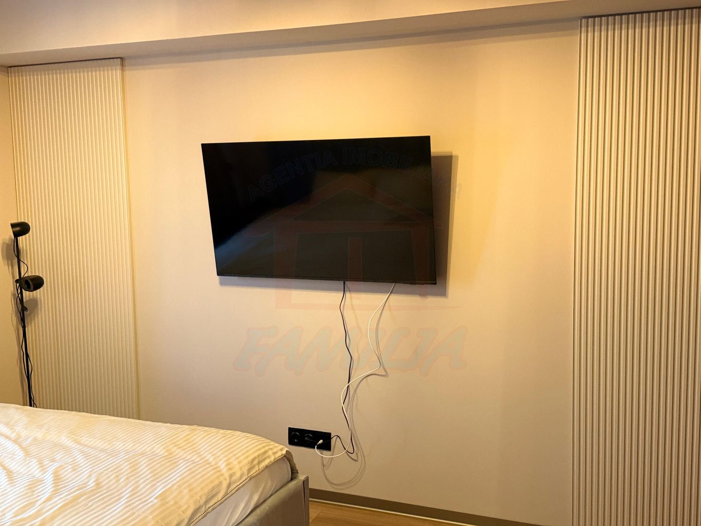 Inchiriere apartament semidecomandat 2 camere, Riviera by Viva - Poză 9