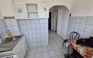 Inchiriez Gars., zona Profi(langa K3), in B1, et 3, balcon, din 3 Oct. - Poză 3