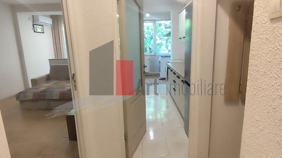 Apartament de vanzare cu 2 camere in zona Pajura. - Poză 17