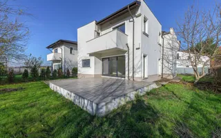 Vilă superba Cernica | vedere la padure si lac | finisaje moderne - Poză 45