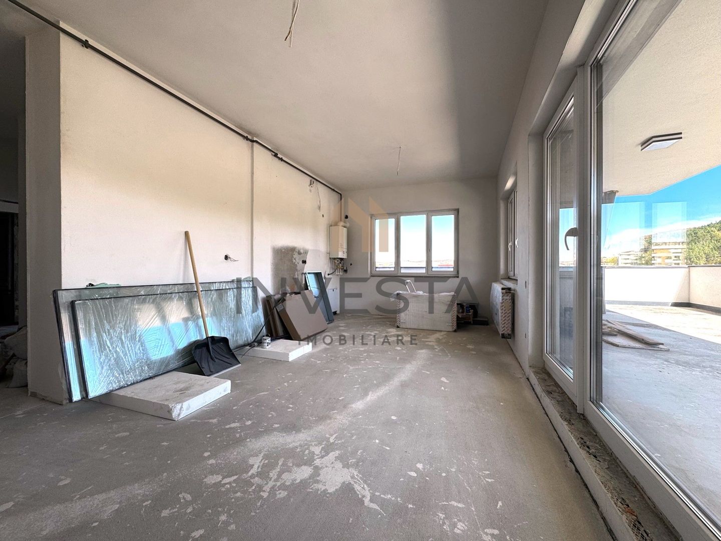 Apartament 3 camere si terasa de 84 mp cu vedere spre padure, Floresti - Poză 2