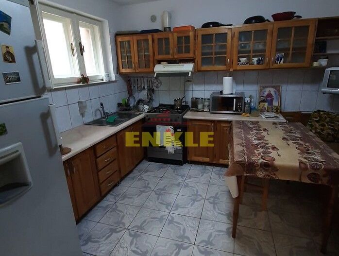 Casa 5 camere, Zona Parcul Tineretului, pret 105000 euro neg - Poză 9