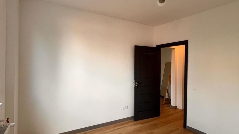 Apartament cu doua camere semidecomandat, piata Domenii - Poză 4
