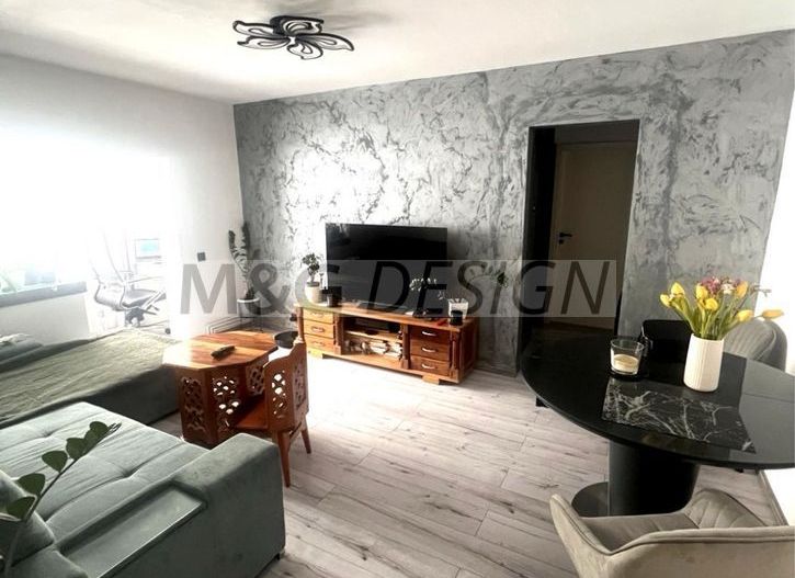 Apartament 3 camere Soarelui etaj 2 cu centrala - Poză 1