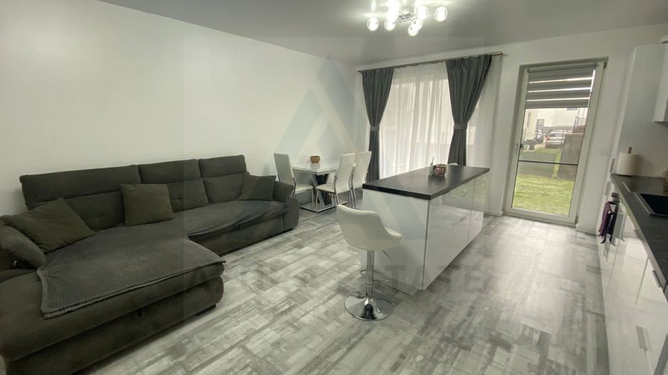 Apartament 3 camere 2 bai curte 85 mp 2 locuri de parcare in Selimbar - Poză 2