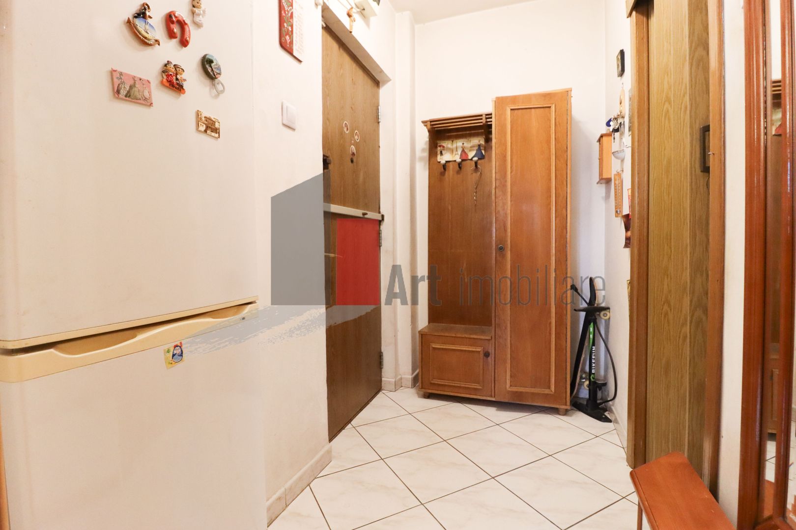 Apartamentul "SUPERMETO", BLOC STRADAL, REABILITAT - Poză 11