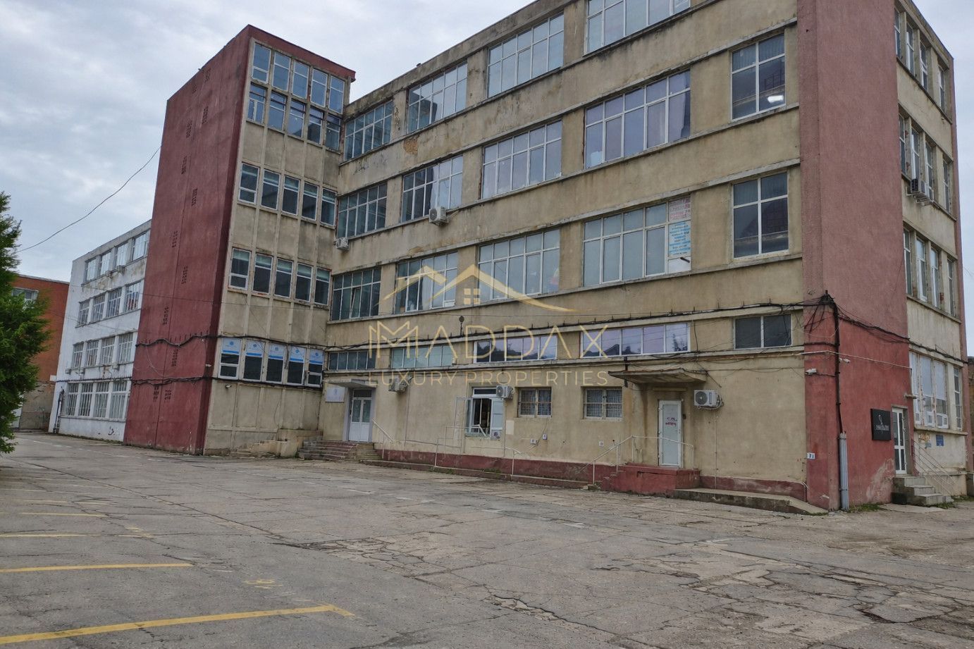 SPATIU BIROURI / 20.000MP // ZONA BAICULUI/ OBOR - Poză 1