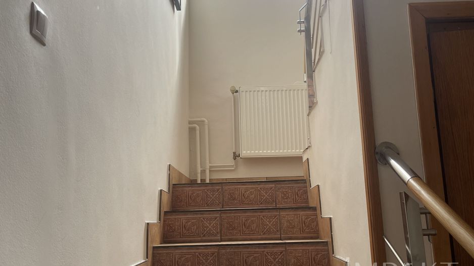 Clădire cu destinație comercială, situată într-o zonă Centrala! - Poză 10