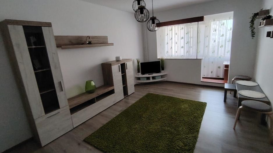 Apartament 2 camere decomandat -  Metrou 1 Decembrie 1918 - Poză 2