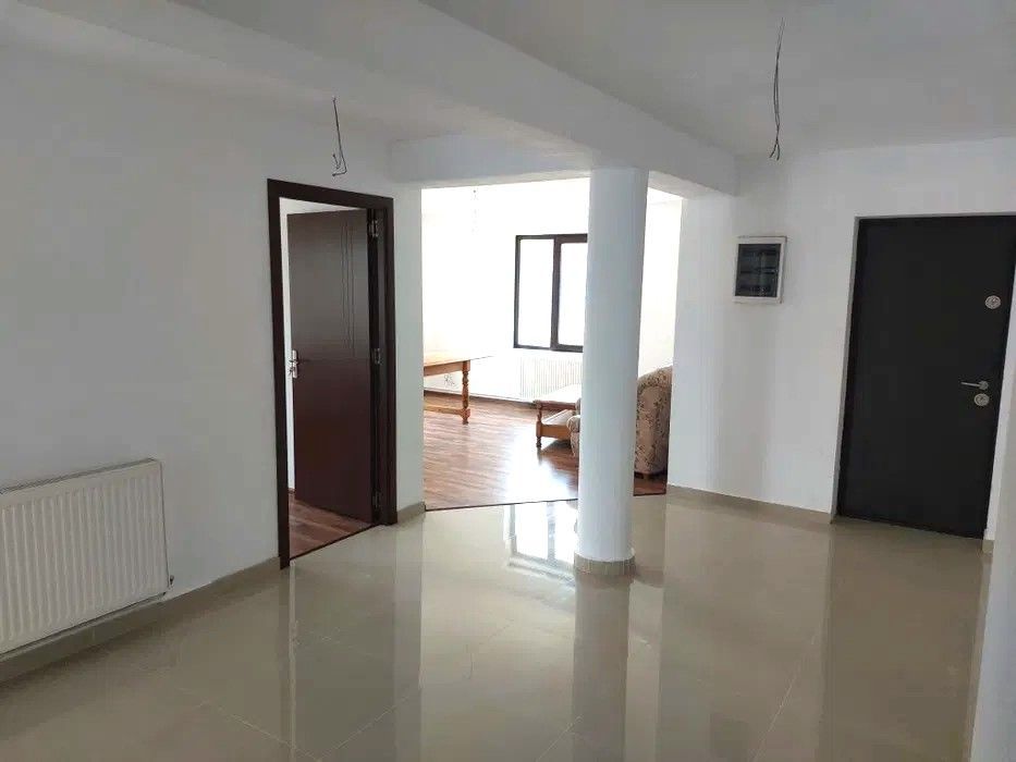 Casa cu 5 camere | Spatii generoase | Buftea - Poză 2