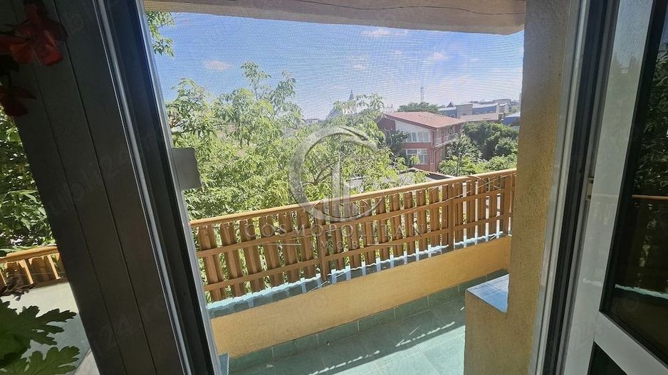 Apartament cu 3 camere zona Centru/Bazar ~ etaj 3 ~ cu imbunatatiri - Poză 4
