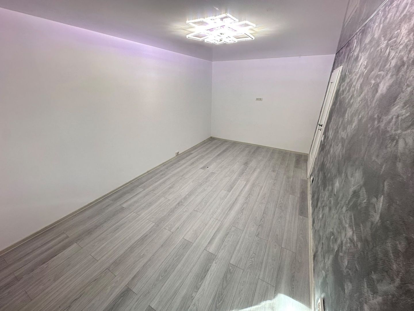 De vanzare Garsonieră LUX Gorjului/Păcii/Centrala Proprie A274 - Poză 3