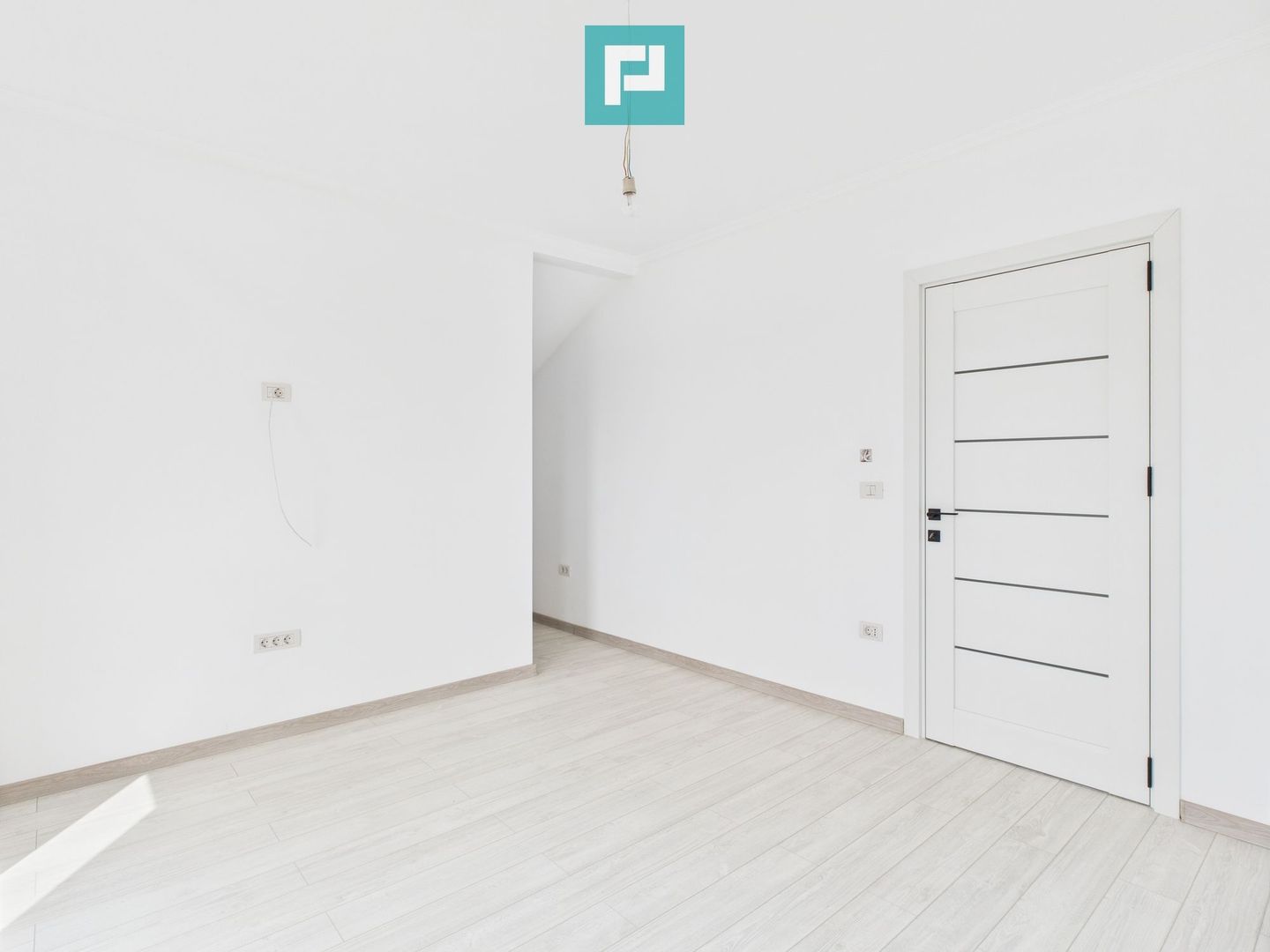 Casă modernă cu 4 camere în Becicherecul Mic - Poză 6