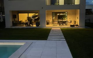 Locuinta individuala exclusivista cu piscina - Dumbravita - Poză 37