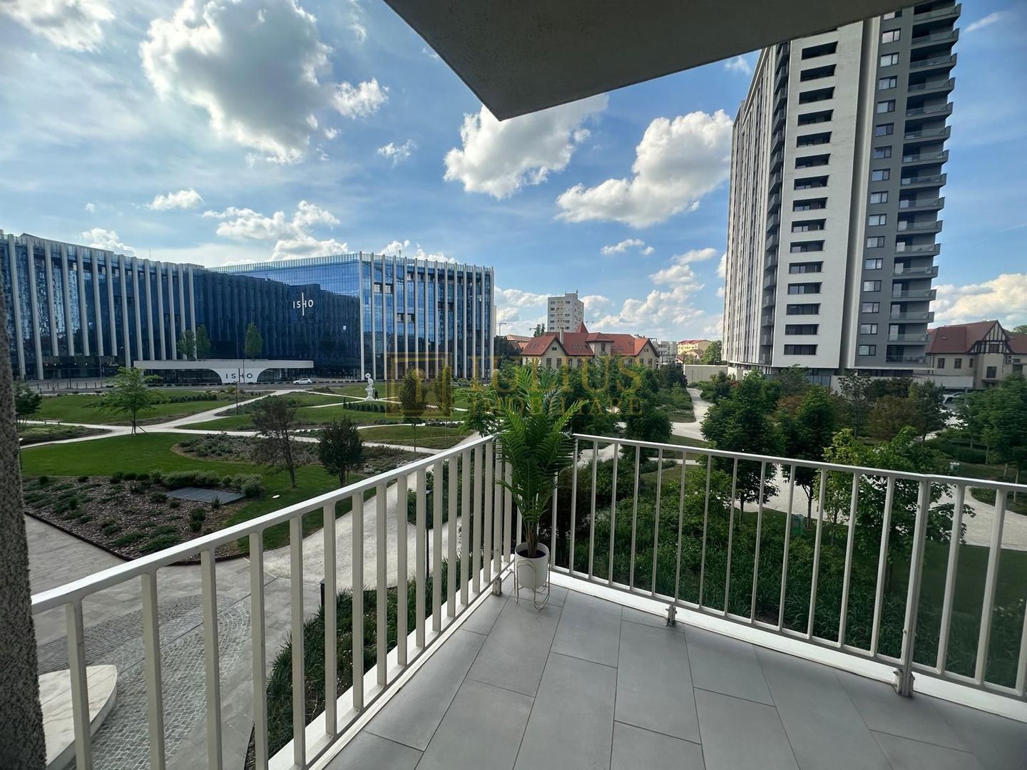 Monarch Tower| 4 camere-3 dormitoare| loc de parcare| balcon| 2 bai - Poză 14