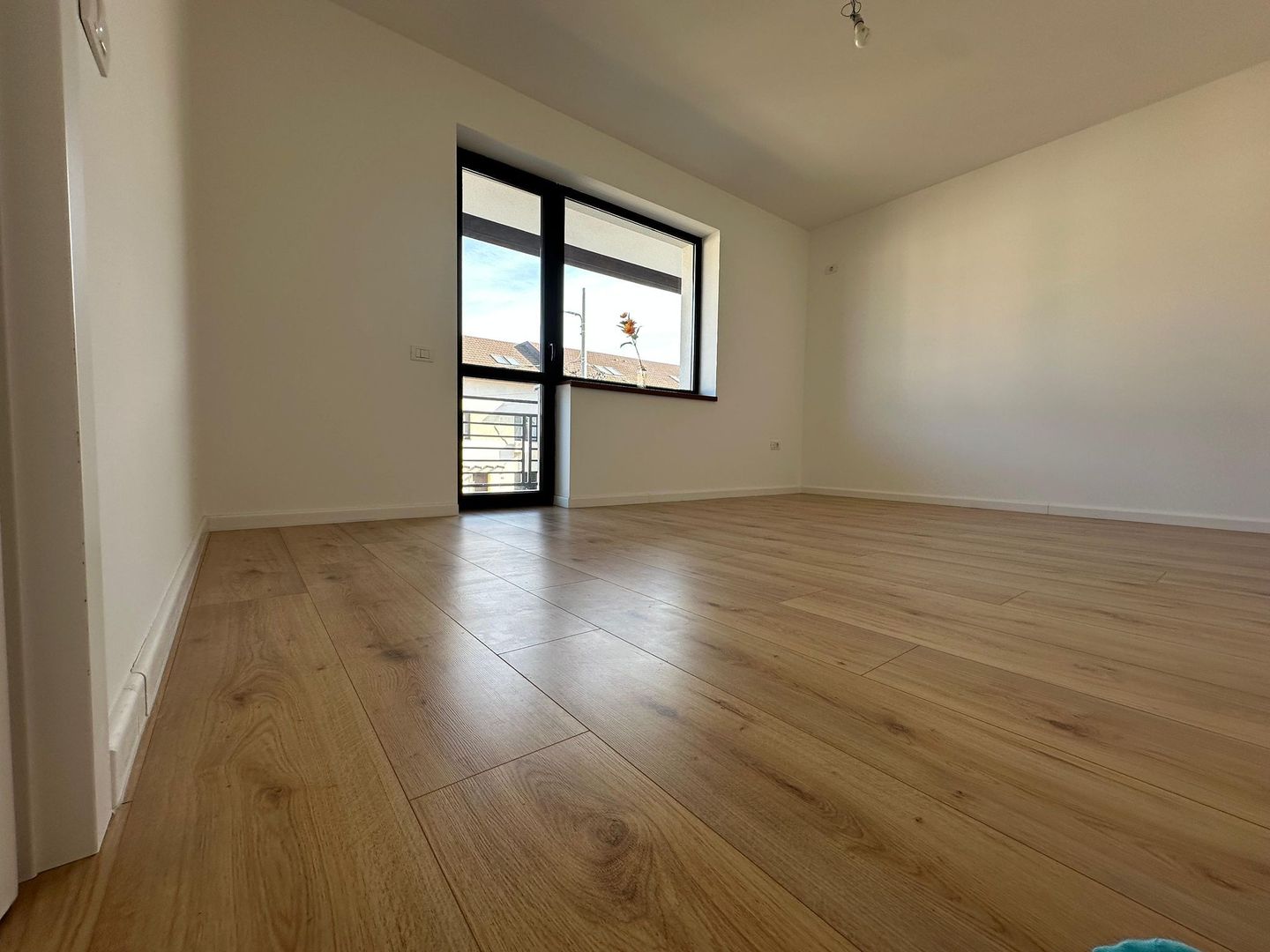 Casa moderna cu mansarda |de inchiriat | Voluntari - Poză 13