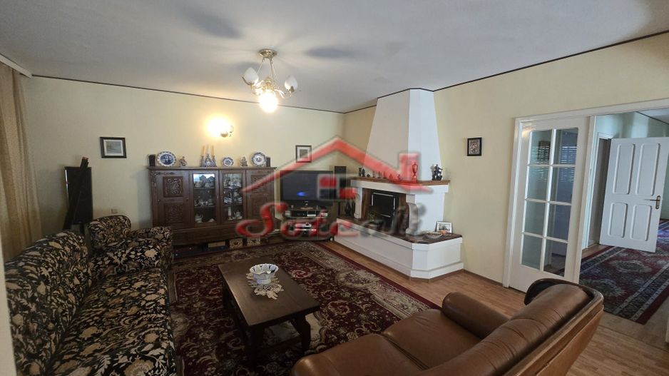 Vilă elegantă și casă independentă pentru oaspeți - Banesti - Poză 10