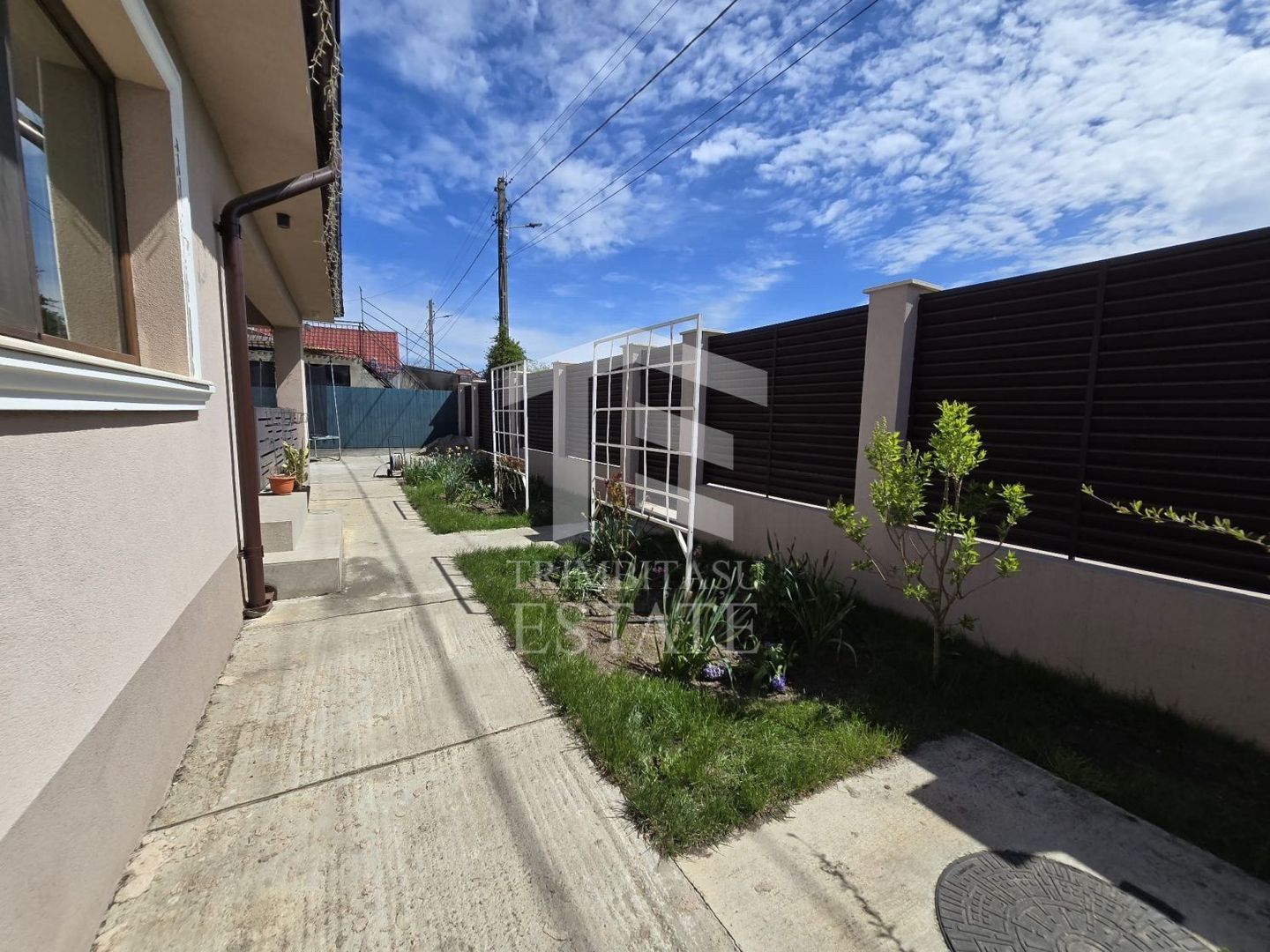 TUZLA - 3 camere | modern | lux | gata de mutat | complet mobilata - Poză 13