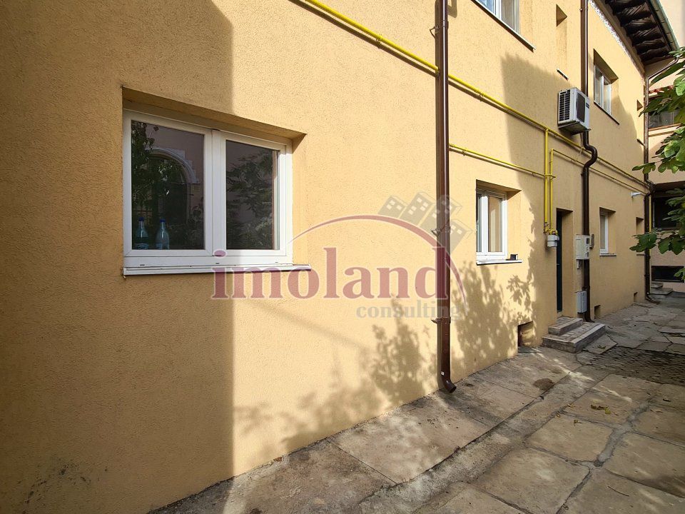 Apartament de vanzare in vila - 3 camere - central - Schiță 9