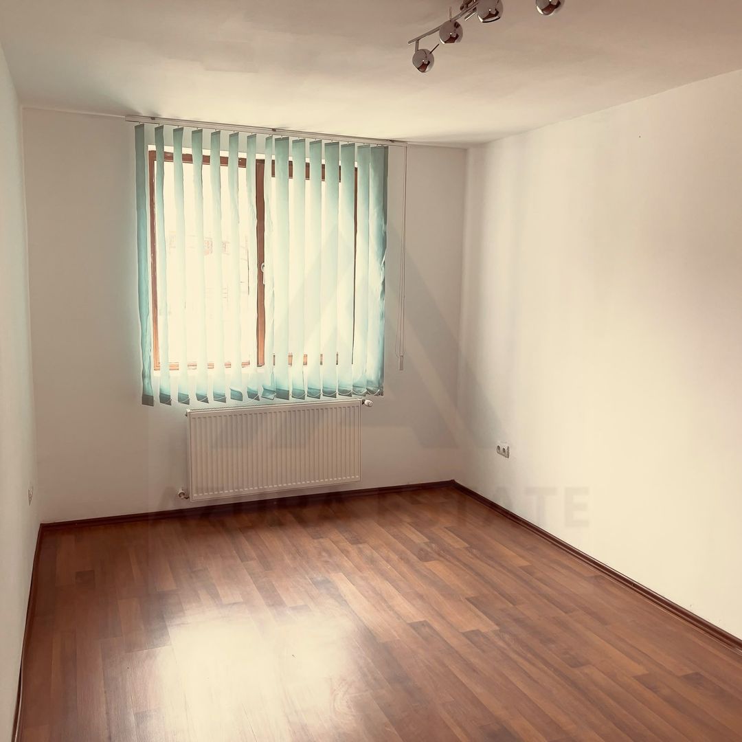 Casă cu 4 camere, curte proprie și 2 balcoane – Șelimbăr - Poză 5