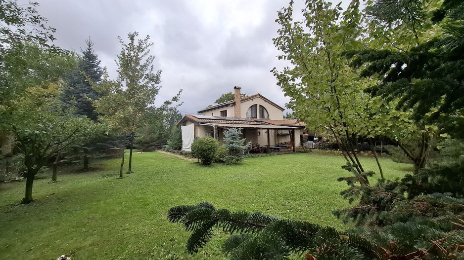 Casă de vis în Giroc – Eleganță clasică, spațiu vast și confortabil - Poză 2