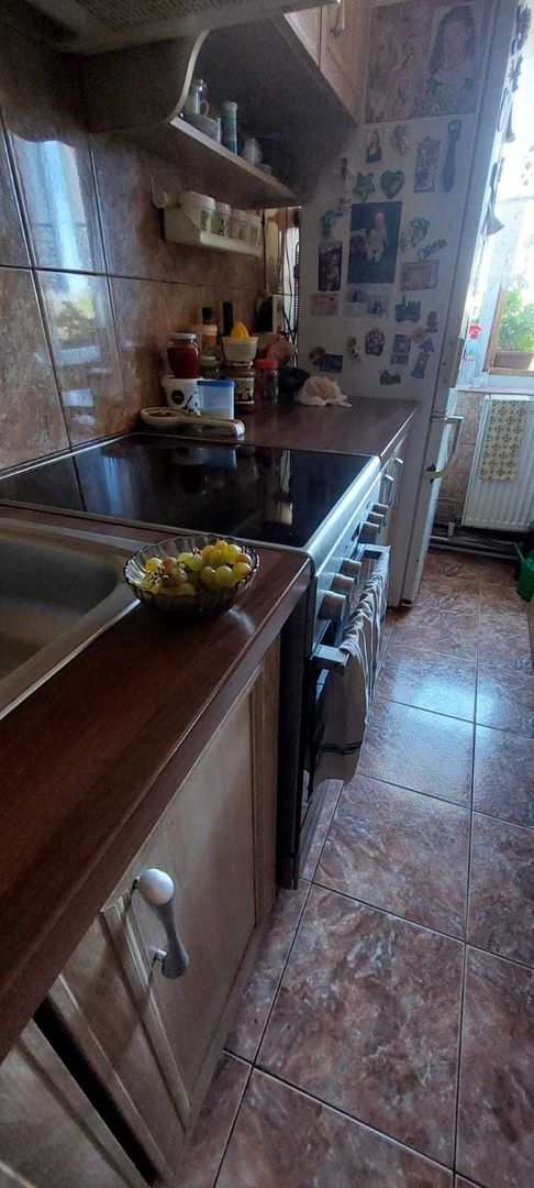 BRASADAS vinde URGENT ap 2 cam etaj 4/4 pe Aleea Prahovei. - Poză 5