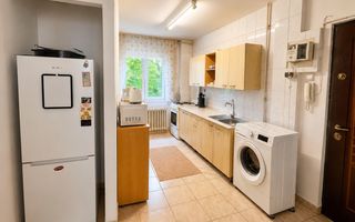Apartament 3 camere, 63 mp, logie și boxă - Poză 2