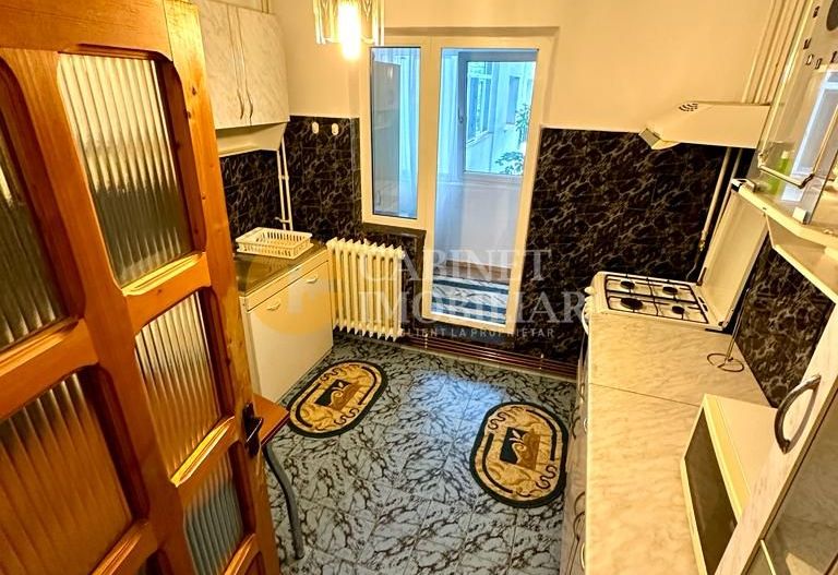 2 Camere Decomandat Prima Statie Nicolina 2 - Bloc 1984 - Poză 7