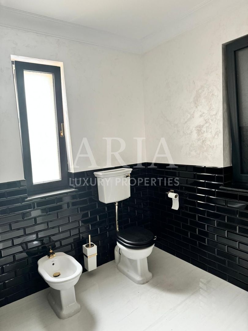 Refined living în centrul istoric al Bucureștiului - Poză 9