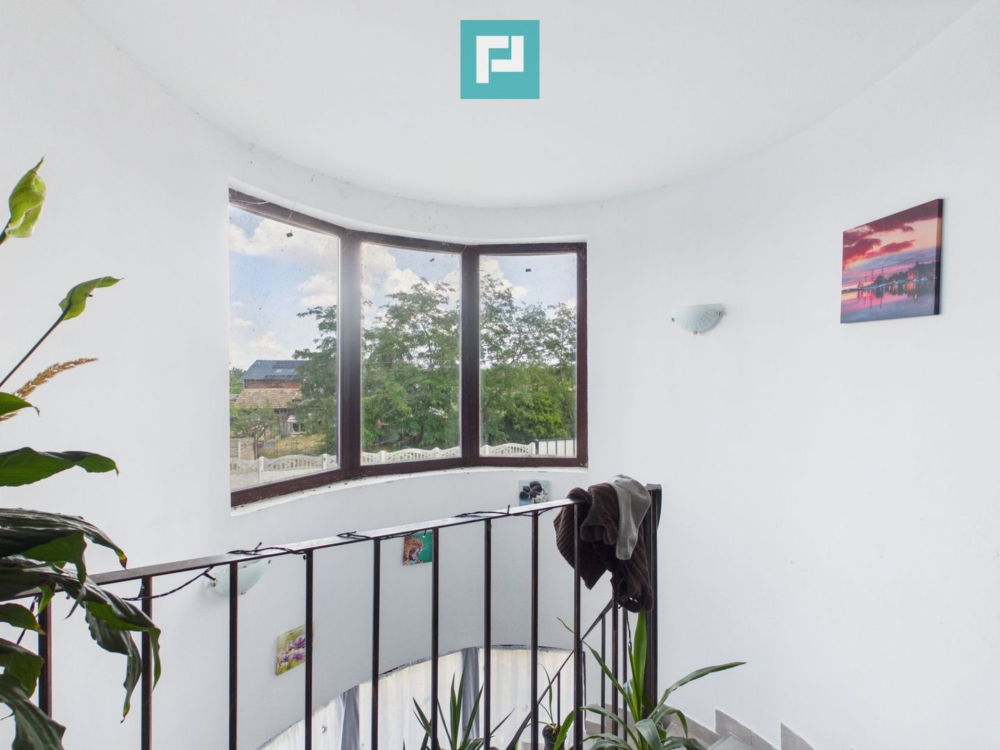 Casă 225 mp cu teren 1.482 mp în Leș - Poză 24