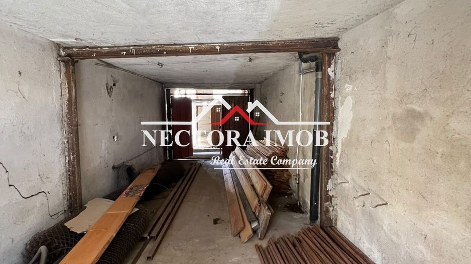 NECTORA IMOB-Casa 4 camere, 3 garaje, 200 mp,Str. C-tin Tanase,Central - Poză 15