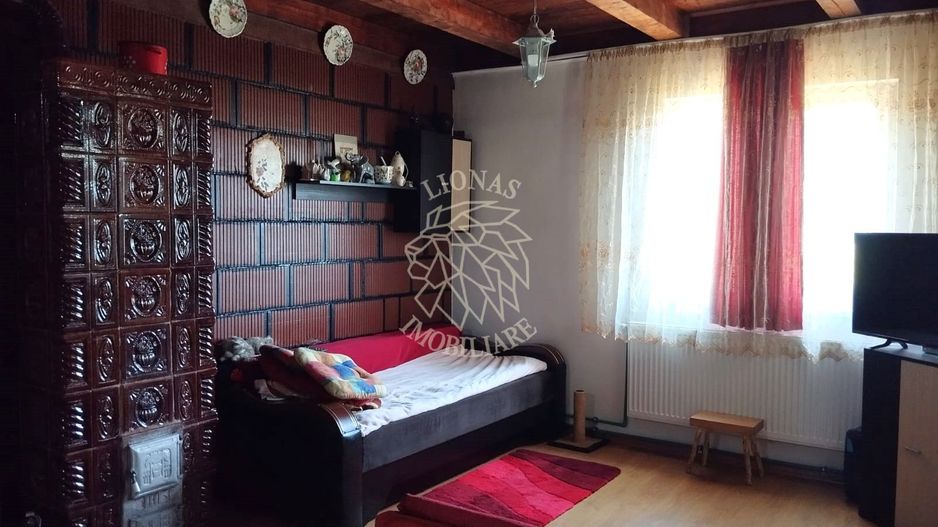 Casa 60 mp+terasa 30 mp-teren 700 mp-garaj-panouri solare-Livezile - Poză 2