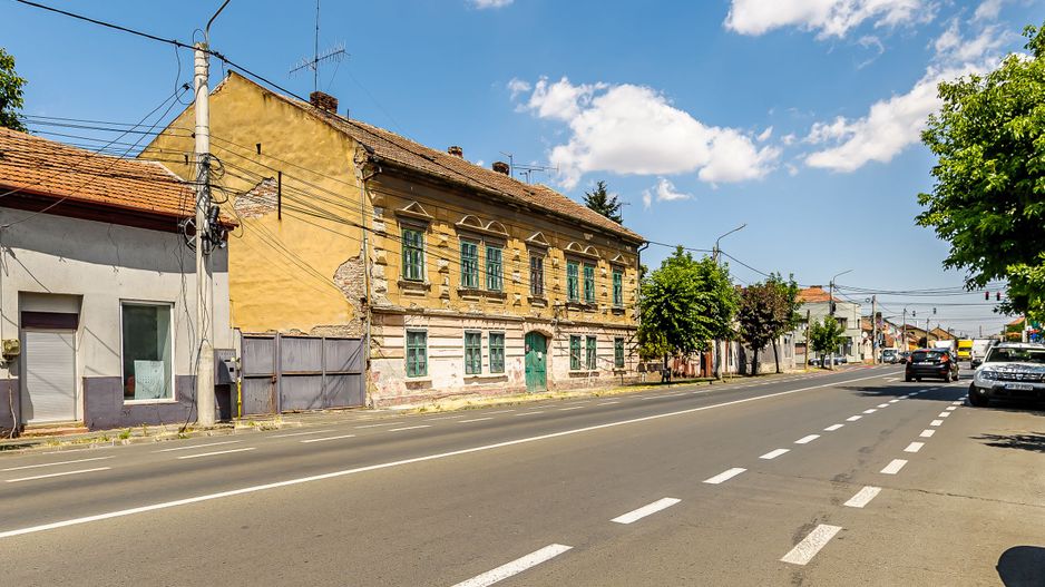 Teren 1015 mp cu construcție, zonă premium Andrei Șaguna, Arad - Poză 1