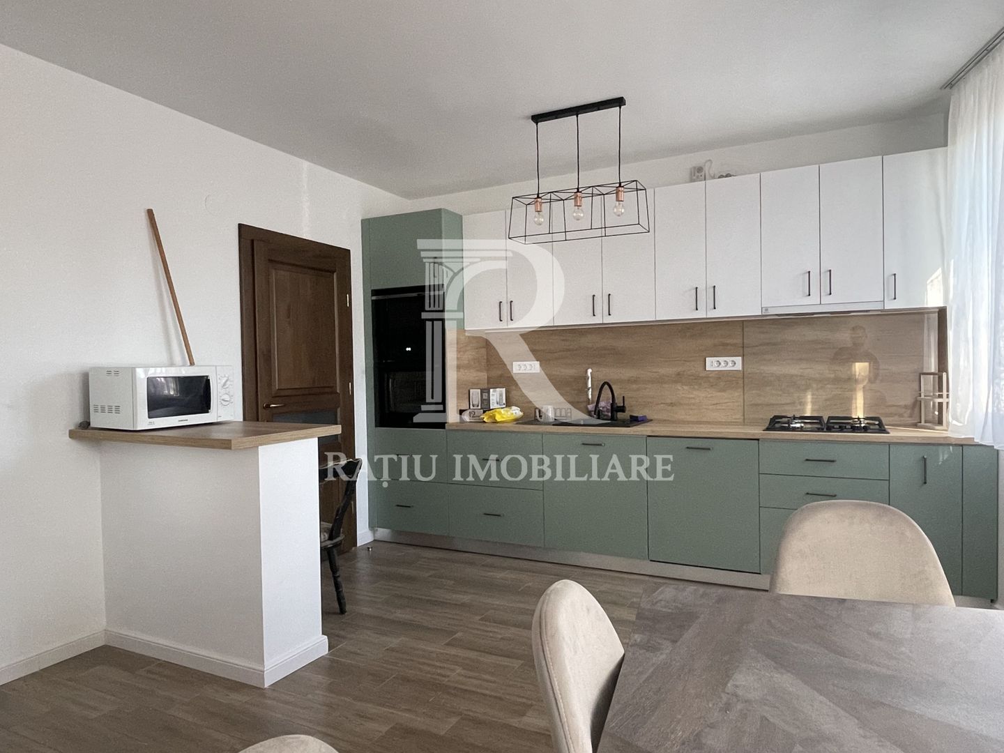 Casă de închiriat | Dublu front stradal | Iosia | Oradea - Poză 5