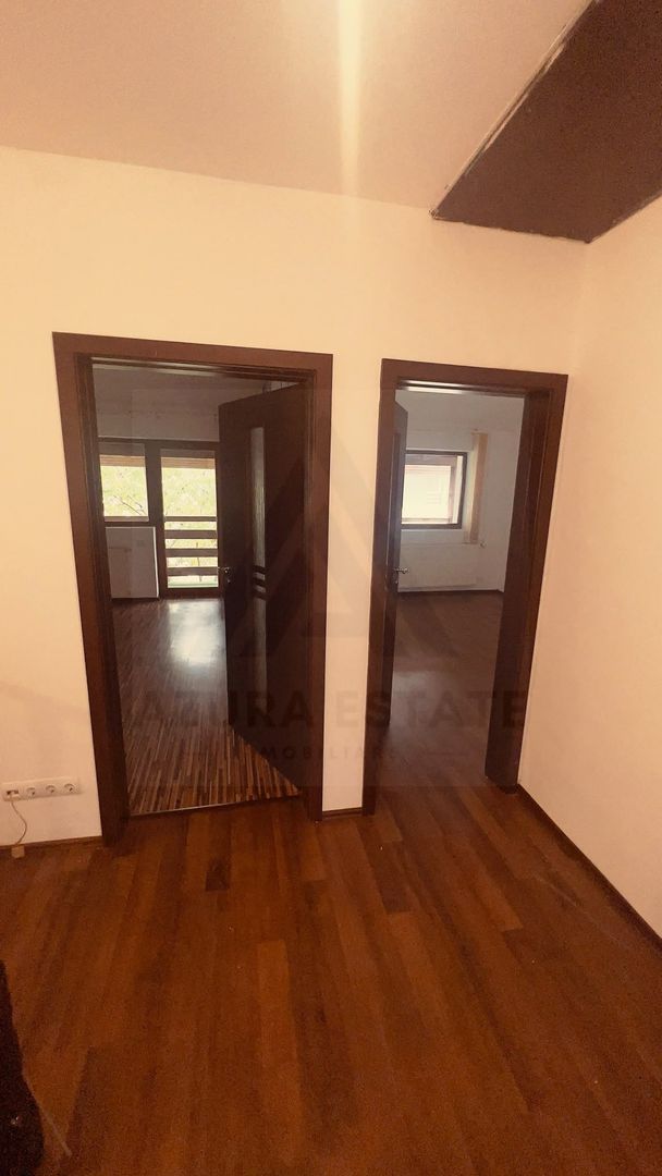 Casă cu 4 camere, curte proprie și 2 balcoane – Șelimbăr - Poză 12
