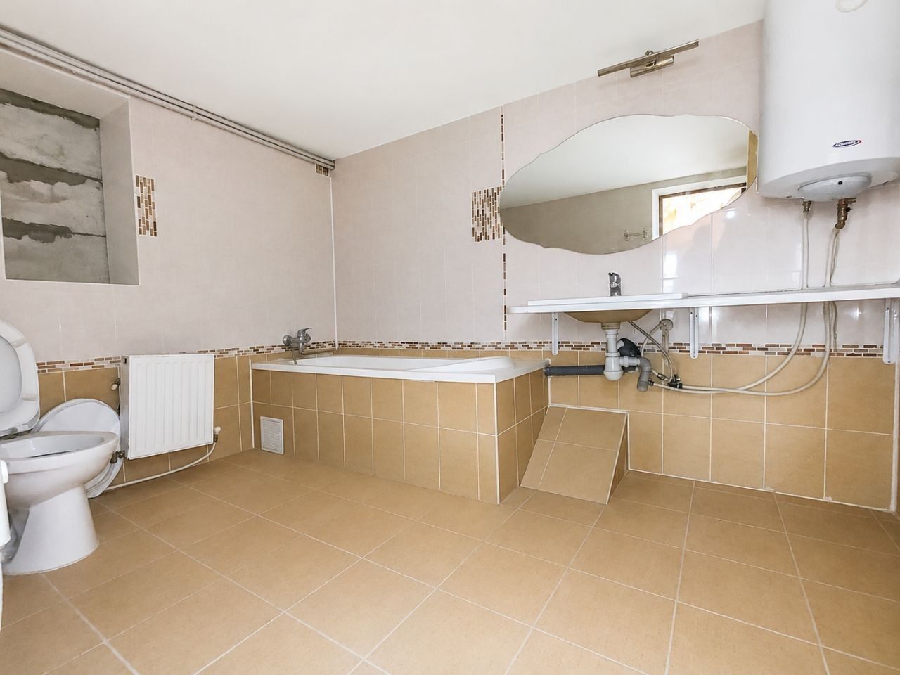 Casă în Doroțcaia – 140 m² | 13,71 ari | 6 camere + living - Poză 38
