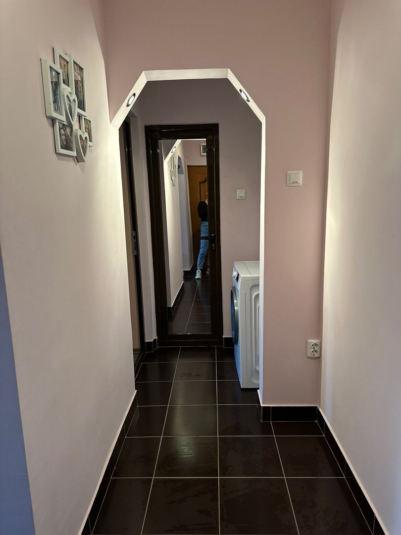 Apartament 3 cam Micro 38 ,et 3,mobilat si utilat - Poză 2