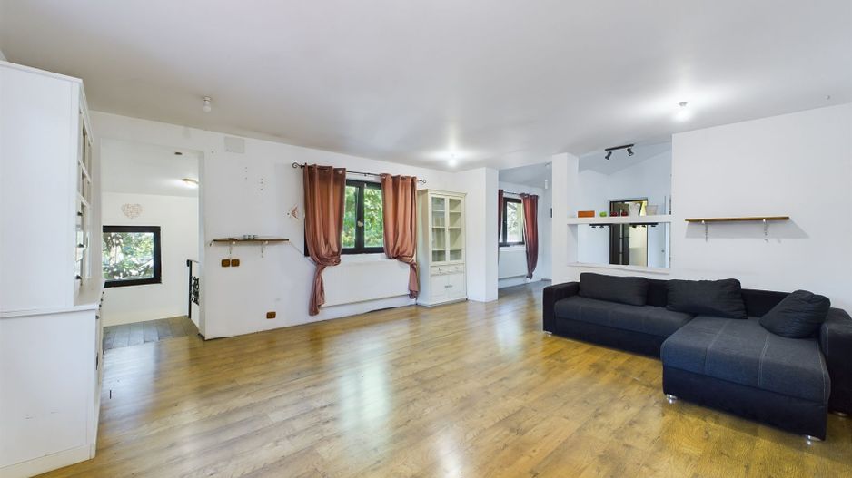 Casă ideală pentru birouri sau locuință pe Bulevardul Basarabia - Poză 1