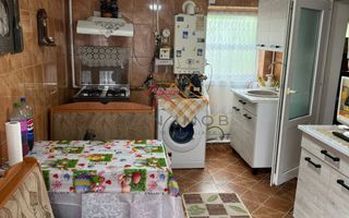 Casa solida 5 camere, teren 736mp, toate utilitatile, CT - Poză 9