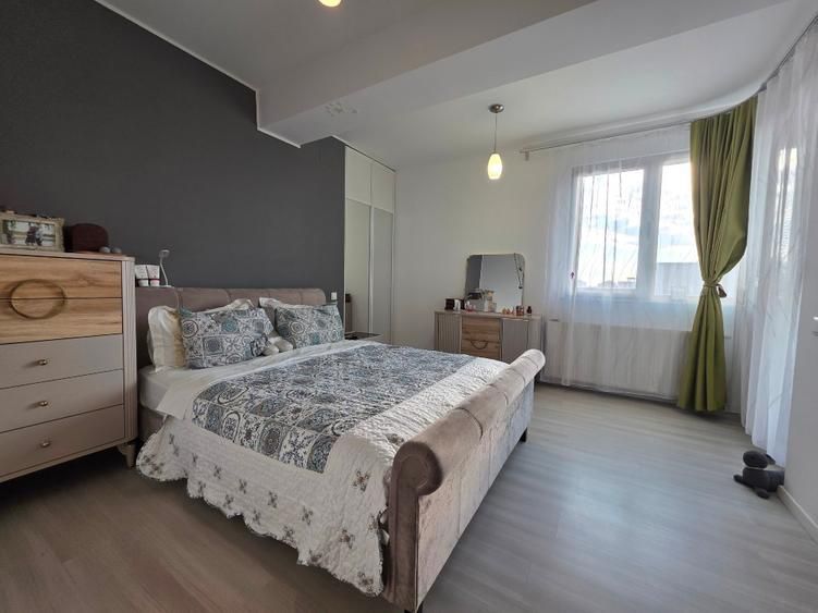 Apartament 3 camere de vânzare Politehnica - Poză 2