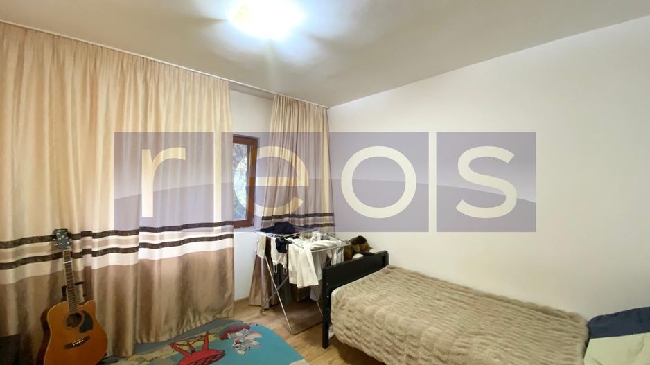 DE VANZARE APARTAMENT SPATIOS 4 CAMERE | 2 BALCOANE | ZONA SEBASTIAN - VULCAN - Poză 6
