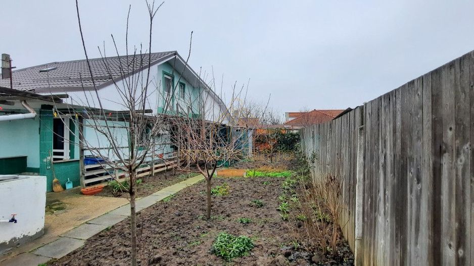 Gospodăria familiei tale în Poarta Albă - Poză 1