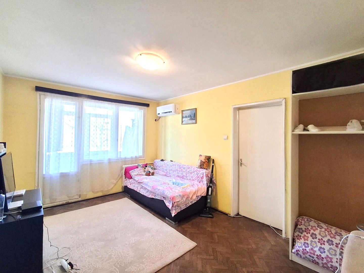 De Vanzare Apartament 2 Camere Pajura - Poză 1