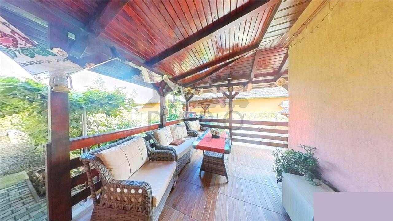 Casă bine poziționată, într-o zonă liniștită și sigură- Cartierul Unirii - Poză 8